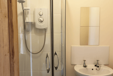 4 bed house, 16 Baggholme Road, City Centre, Lincoln, LN25BQ - Image 11