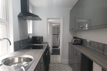 4 bed house, 36 Arboretum Avenue, City Centre, Lincoln, LN25JE - Image 2