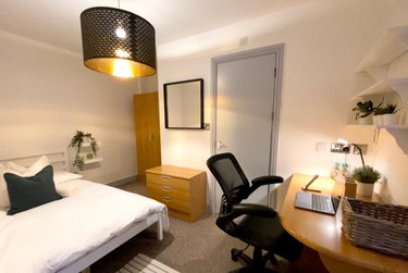 2 bed flat, Flat 3, 32 Portland Street, City Centre, Lincoln, LN57JX - Image 3