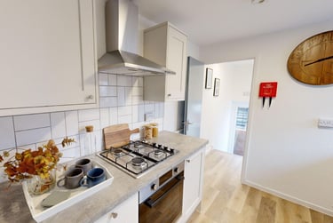 4 bed flat, Second Avenue, Heaton, Newcastle, NE65XS - Image 2