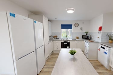 5 bed flat, Russell Street, Radford, Nottingham, NG74FL - Image 3