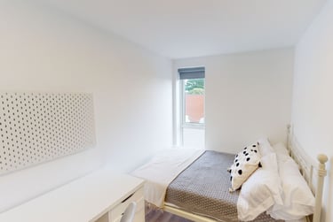 6 bed house, Yew Tree Close, Mount Pleasant, Exeter, EX45EH - Image 7