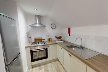 2 bed flat, 105-107 Portland Road, Arboretum, Nottingham, NG74FW - Image 3