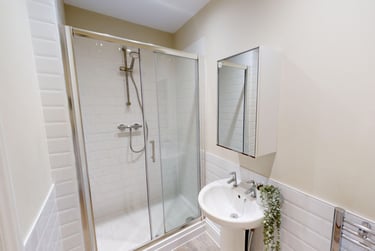 2 bed flat, 105-107 Portland Road, Arboretum, Nottingham, NG74FW - Image 9