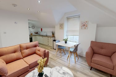 2 bed flat, 105-107 Portland Road, Arboretum, Nottingham, NG74FW - Image 1