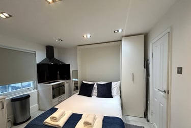 1 bed studio, Baker Street, Marylebone, London, NW16BU - Image 5