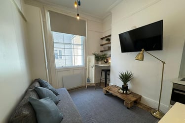1 bed studio, Baker Street, Marylebone, London, NW16BU - Image 6