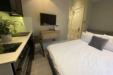 1 bed studio, Baker Street, Marylebone, London, NW16BU - Image 2
