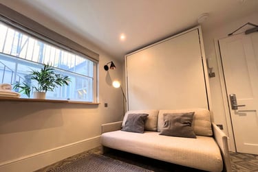 1 bed studio, Baker Street, Marylebone, London, NW16BU - Image 3