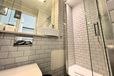 1 bed studio, Baker Street, Marylebone, London, NW16BU - Image 11