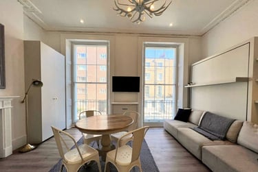 1 bed flat, Baker Street, Marylebone, London, NW16BU - Image 5