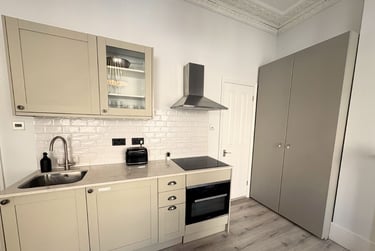 1 bed studio, Baker Street, Marylebone, London, NW16BU - Image 7