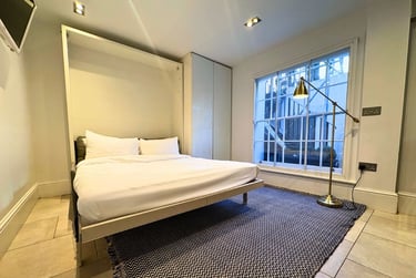 1 bed studio, Baker Street, Marylebone, London, NW16BU - Image 3