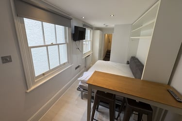 1 bed studio, Baker Street, Marylebone, London, NW16BU - Image 4