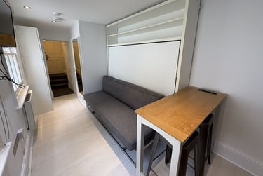 1 bed studio, Baker Street, Marylebone, London, NW16BU - Image 10