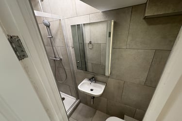 1 bed studio, Baker Street, Marylebone, London, NW16BU - Image 7