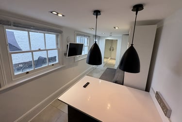 1 bed studio, Baker Street, Marylebone, London, NW16BU - Image 11