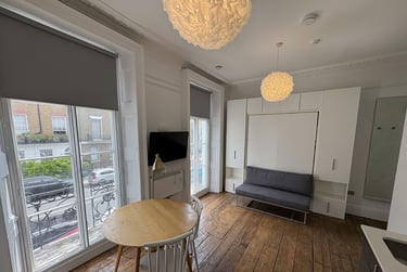 1 bed studio, Baker Street, Marylebone, London, NW16BU - Image 5