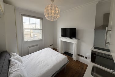 1 bed studio, Baker Street, Marylebone, London, NW16BU - Image 4