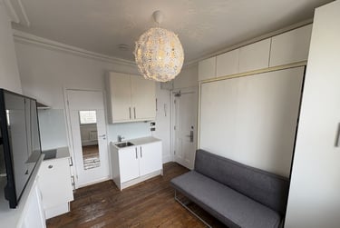 1 bed studio, Baker Street, Marylebone, London, NW16BU - Image 5