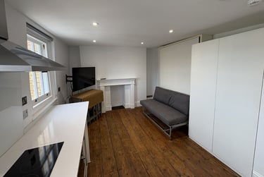 1 bed studio, Baker Street, Marylebone, London, NW16BU - Image 2