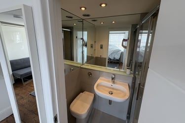 1 bed studio, Baker Street, Marylebone, London, NW16BU - Image 5