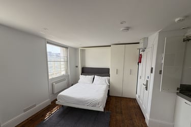 1 bed studio, Baker Street, Marylebone, London, NW16BU - Image 8