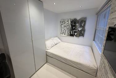 1 bed studio, Baker Street, Marylebone, London, NW16BU - Image 2