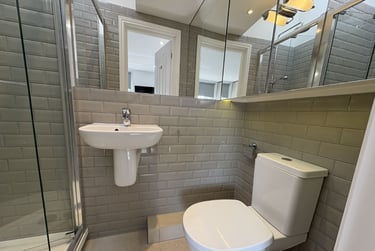 1 bed studio, Baker Street, Marylebone, London, NW16BU - Image 3