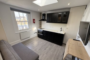 1 bed studio, Baker Street, Marylebone, London, NW16BU - Image 5