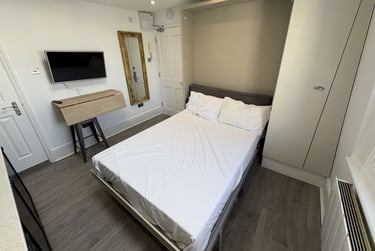 1 bed studio, Baker Street, Marylebone, London, NW16BU - Image 6