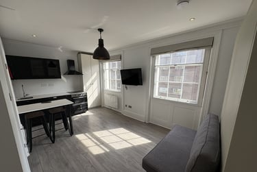 1 bed studio, Baker Street, Marylebone, London, NW16BU - Image 7