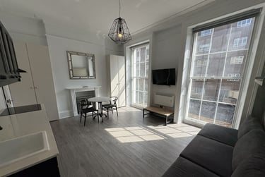 1 bed studio, Baker Street, Marylebone, London, NW16BU - Image 8