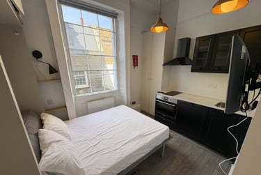 1 bed studio, Baker Street, Marylebone, London, NW16BU - Image 3