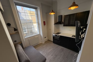 1 bed studio, Baker Street, Marylebone, London, NW16BU - Image 6