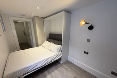 1 bed studio, Baker Street, Marylebone, London, NW16BU - Image 2