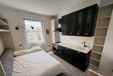 1 bed studio, Baker Street, Marylebone, London, NW16BU - Image 3