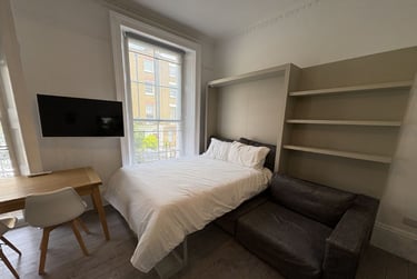1 bed studio, Baker Street, Marylebone, London, NW16BU - Image 2