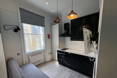 1 bed studio, Baker Street, Marylebone, London, NW16BU - Image 6