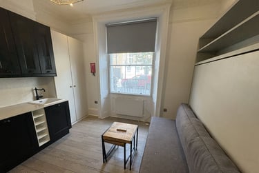 1 bed studio, Baker Street, Marylebone, London, NW16BU - Image 8