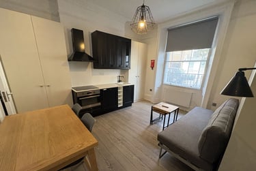 1 bed studio, Baker Street, Marylebone, London, NW16BU - Image 9