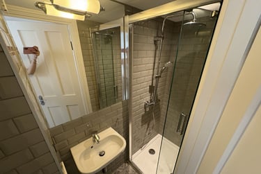 1 bed studio, Baker Street, Marylebone, London, NW16BU - Image 6