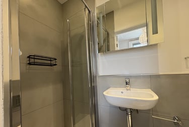 1 bed studio, Baker Street, Marylebone, London, NW16BU - Image 7
