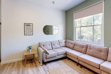 1 bed house, Cromwell Road, Cotham, Bristol, BS65HD - Image 1