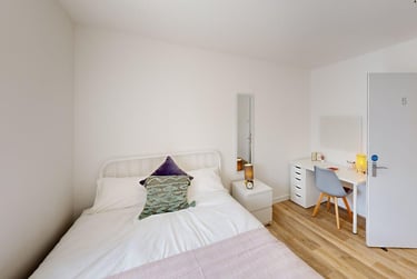 1 bed house, Cromwell Road, Cotham, Bristol, BS65HD - Image 13