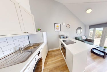 1 bed flat, Arwenack Street, City Centre, Falmouth, TR113JA - Image 3