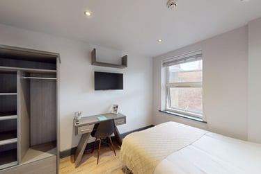 3 bed flat, 66-72 Houndsgate, Lace Market, Nottingham, NG16BA - Image 4