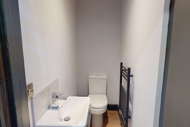 3 bed flat, 66-72 Houndsgate, Lace Market, Nottingham, NG16BA - Image 8