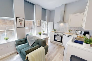 2 bed flat, Mark Lane, City Centre, Bristol, BS15DG - Image 1