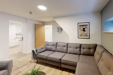 6 bed house, Mark Lane, City Centre, Bristol, BS15DG - Image 3